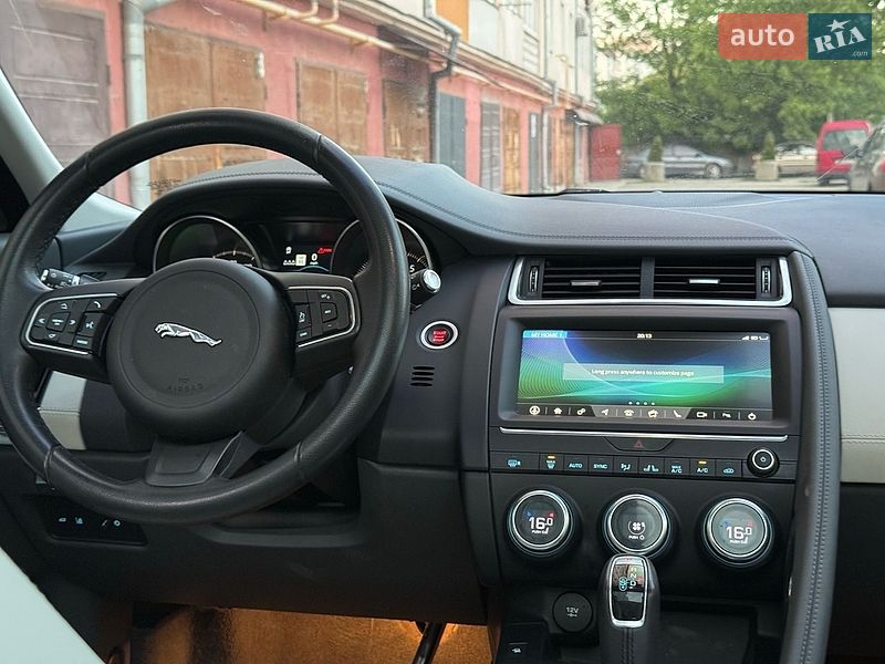 Позашляховик / Кросовер Jaguar E-Pace 2019 в Івано-Франківську