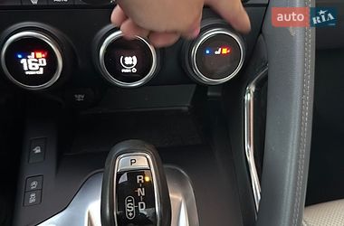 Позашляховик / Кросовер Jaguar E-Pace 2019 в Івано-Франківську
