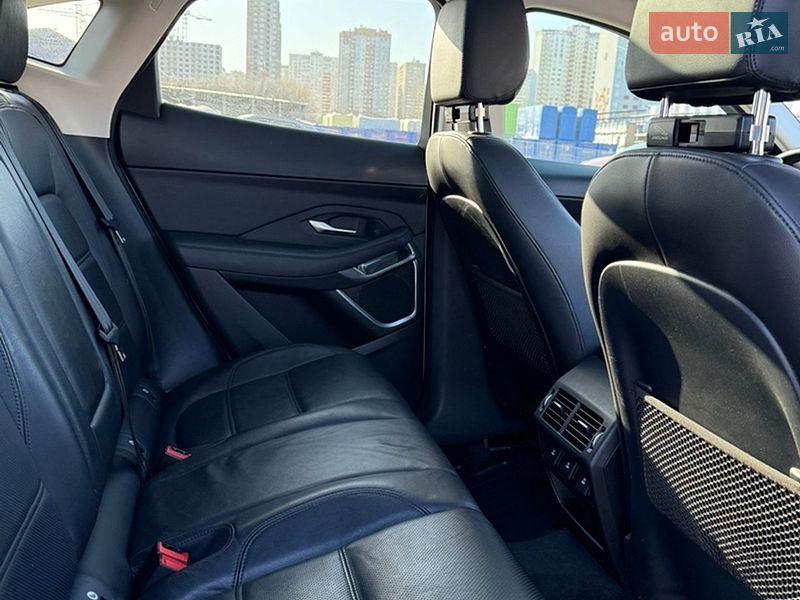 Позашляховик / Кросовер Jaguar E-Pace 2019 в Києві