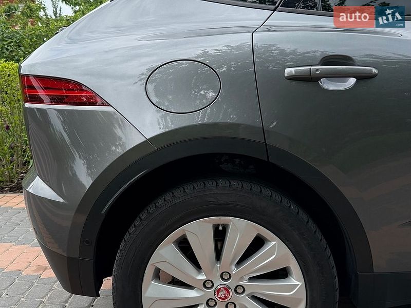 Позашляховик / Кросовер Jaguar E-Pace 2018 в Бершаді