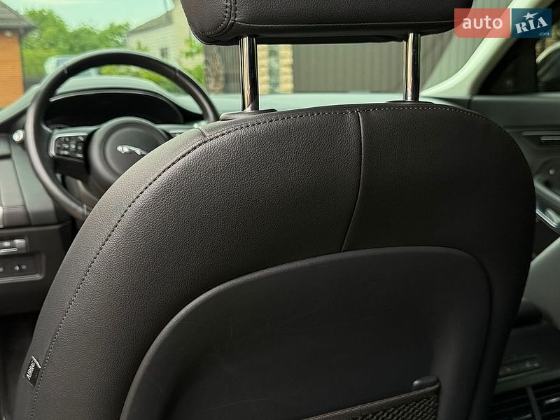 Позашляховик / Кросовер Jaguar E-Pace 2018 в Бершаді