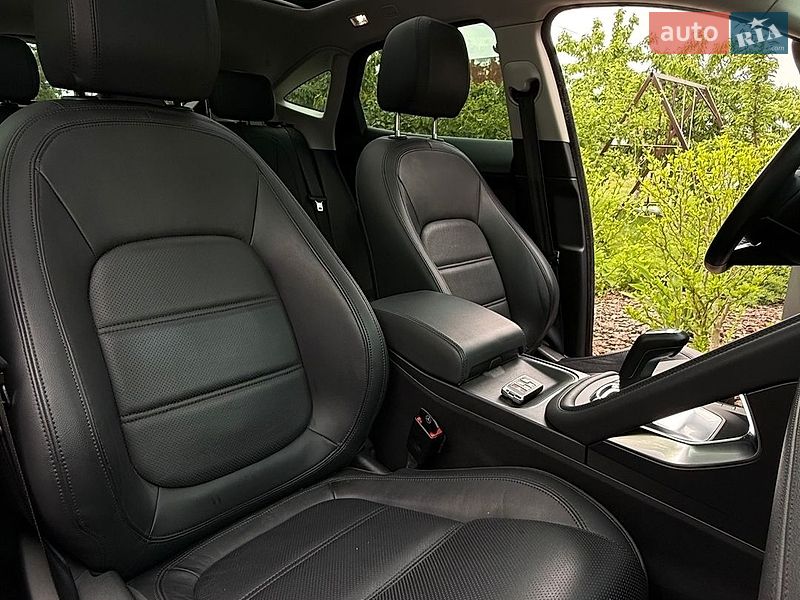 Позашляховик / Кросовер Jaguar E-Pace 2018 в Бершаді