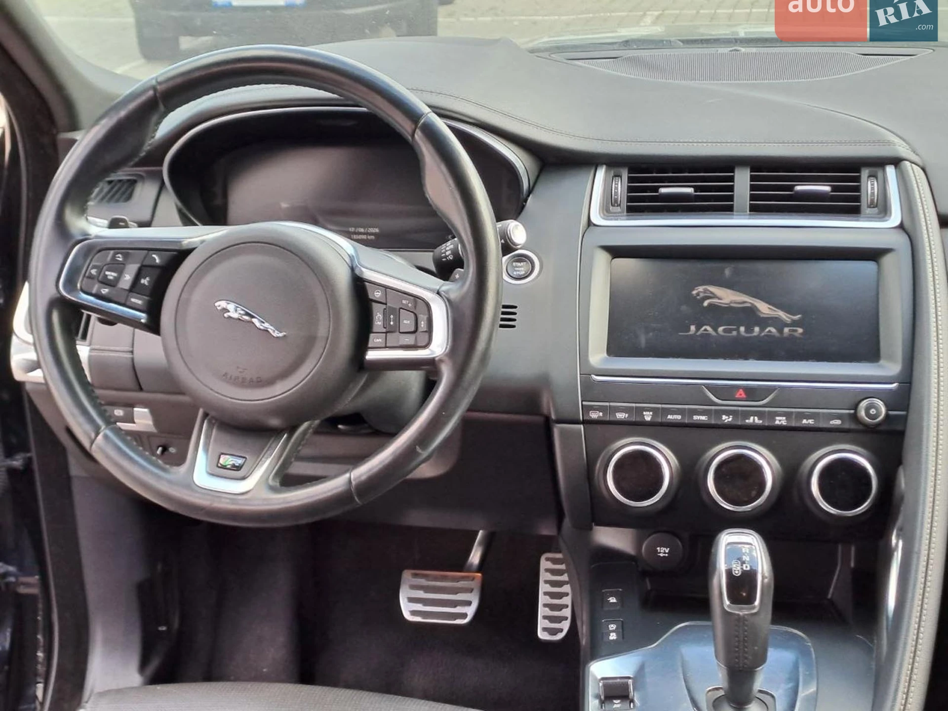 2018 Jaguar E-Pace - мініатюра 25