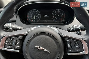 Внедорожник / Кроссовер Jaguar E-Pace 2019 в Киеве