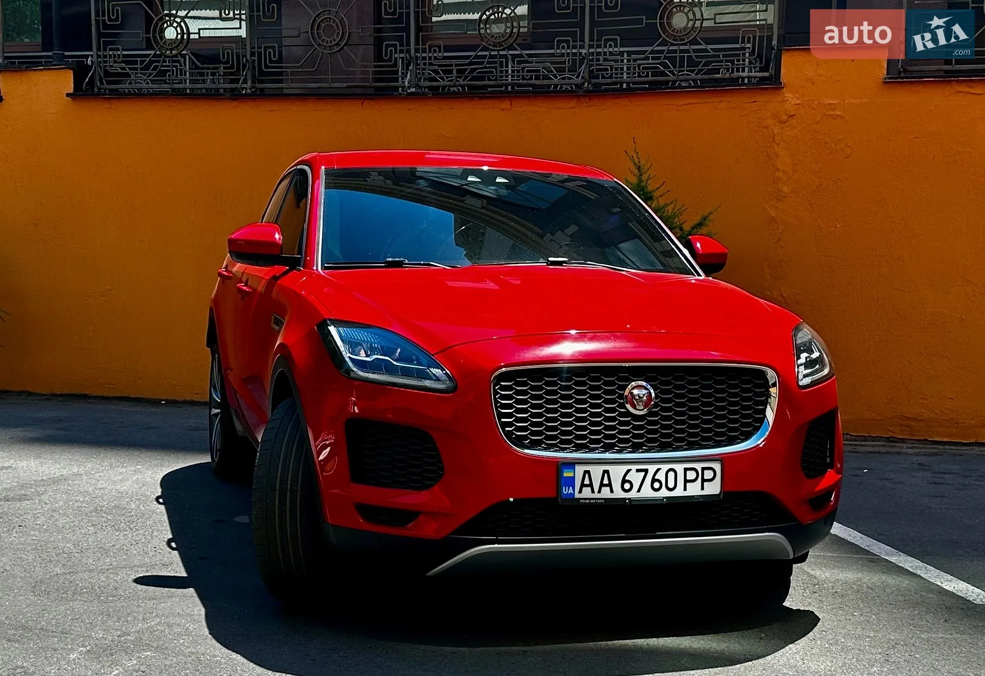 2018 Jaguar E-Pace - мініатюра 2