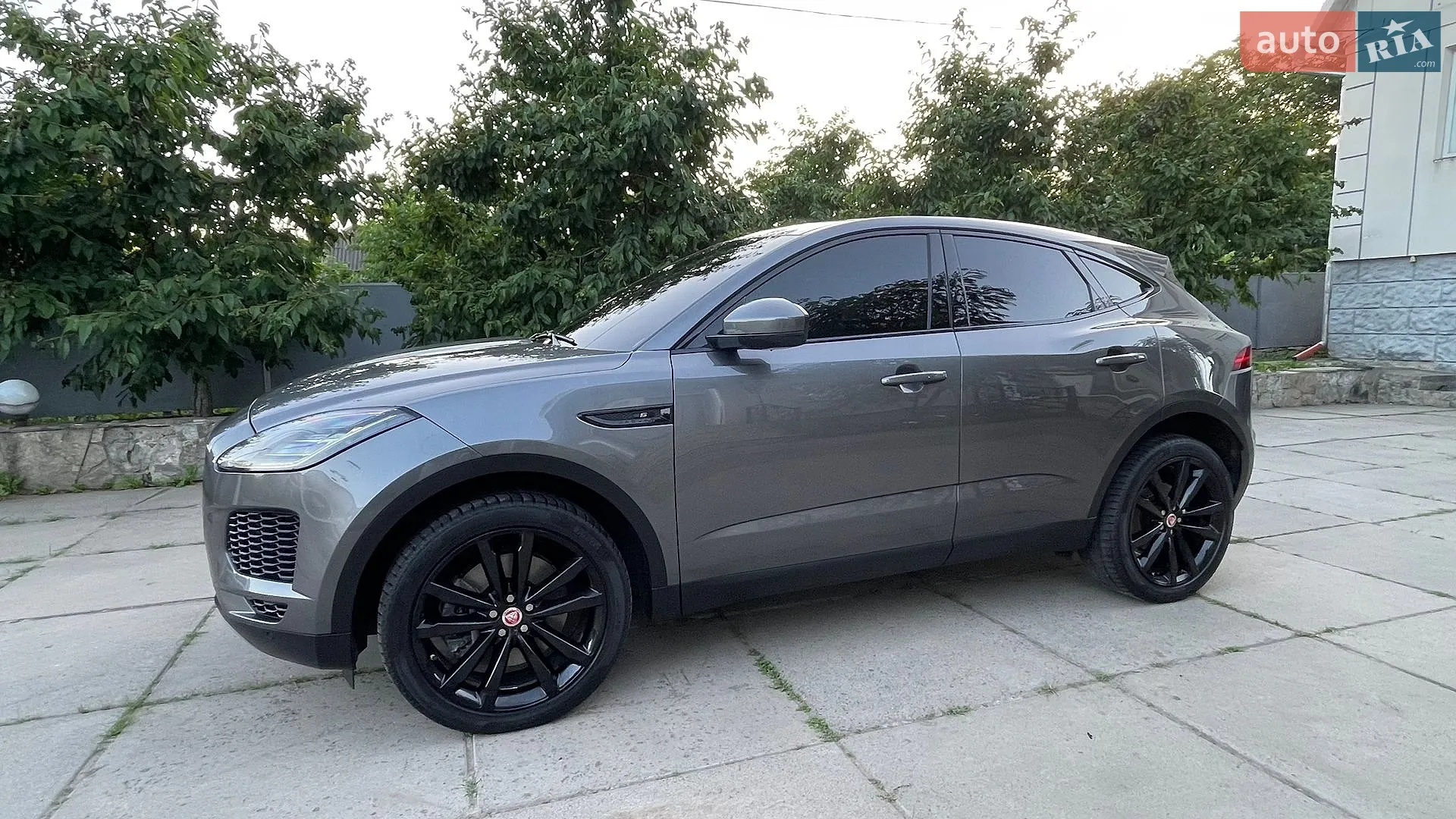 2019 Jaguar E-Pace - мініатюра 15