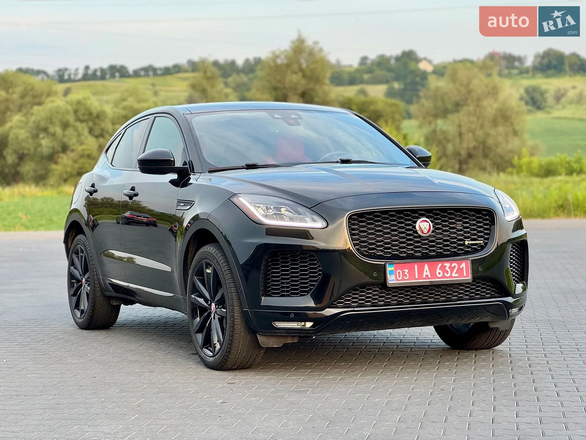 2019 Jaguar E-Pace - мініатюра 12
