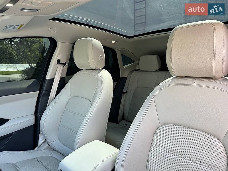 Внедорожник / Кроссовер Jaguar E-Pace 2019 в Луцке