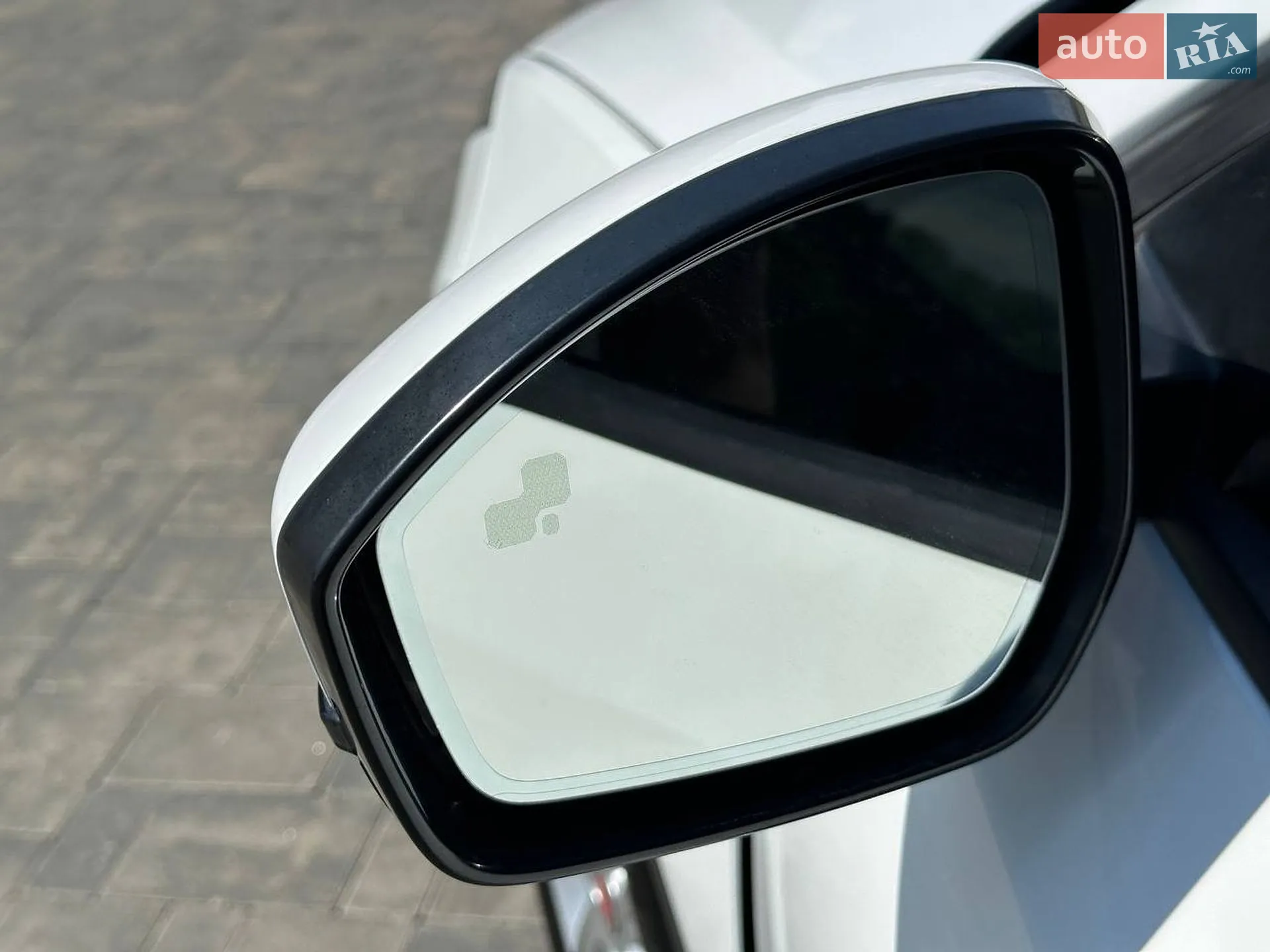 2019 Jaguar E-Pace - мініатюра 24