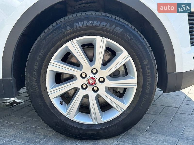 Внедорожник / Кроссовер Jaguar E-Pace 2019 в Луцке