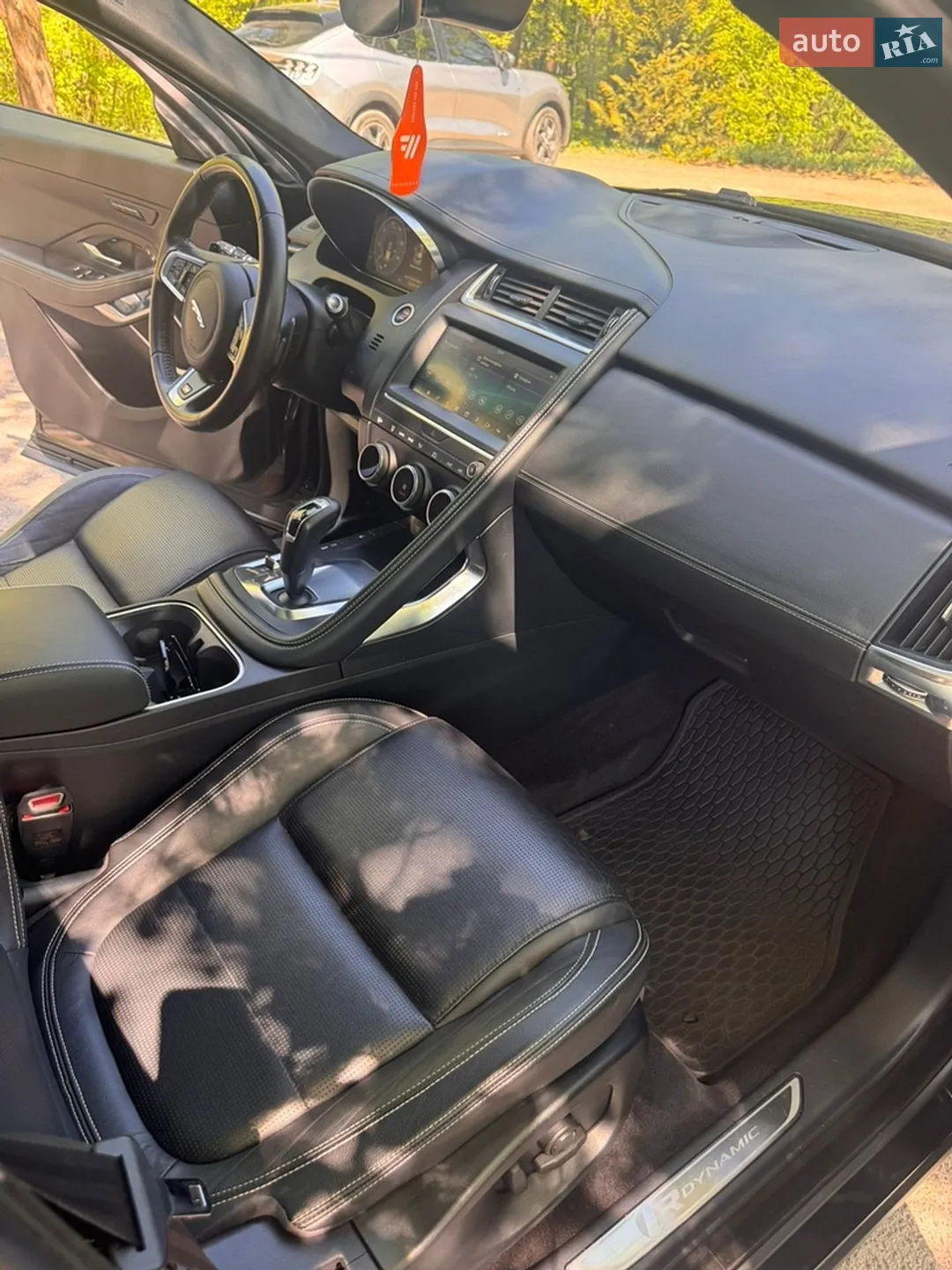 2018 Jaguar E-Pace - мініатюра 16