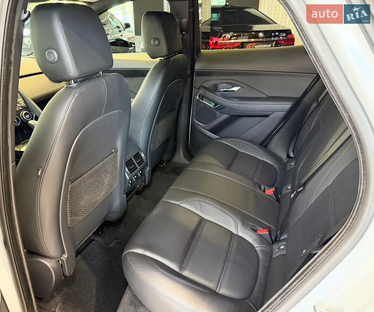 2017 Jaguar E-Pace - мініатюра 49
