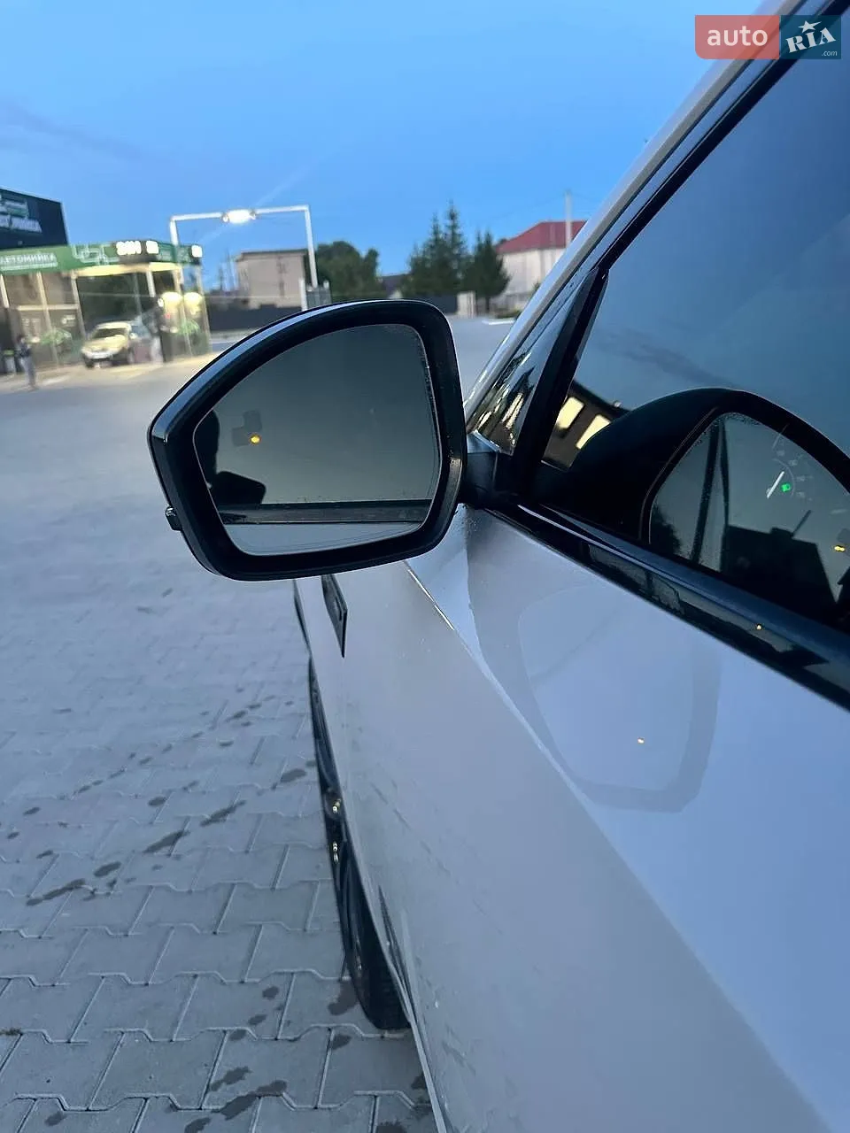 2019 Jaguar E-Pace - мініатюра 3