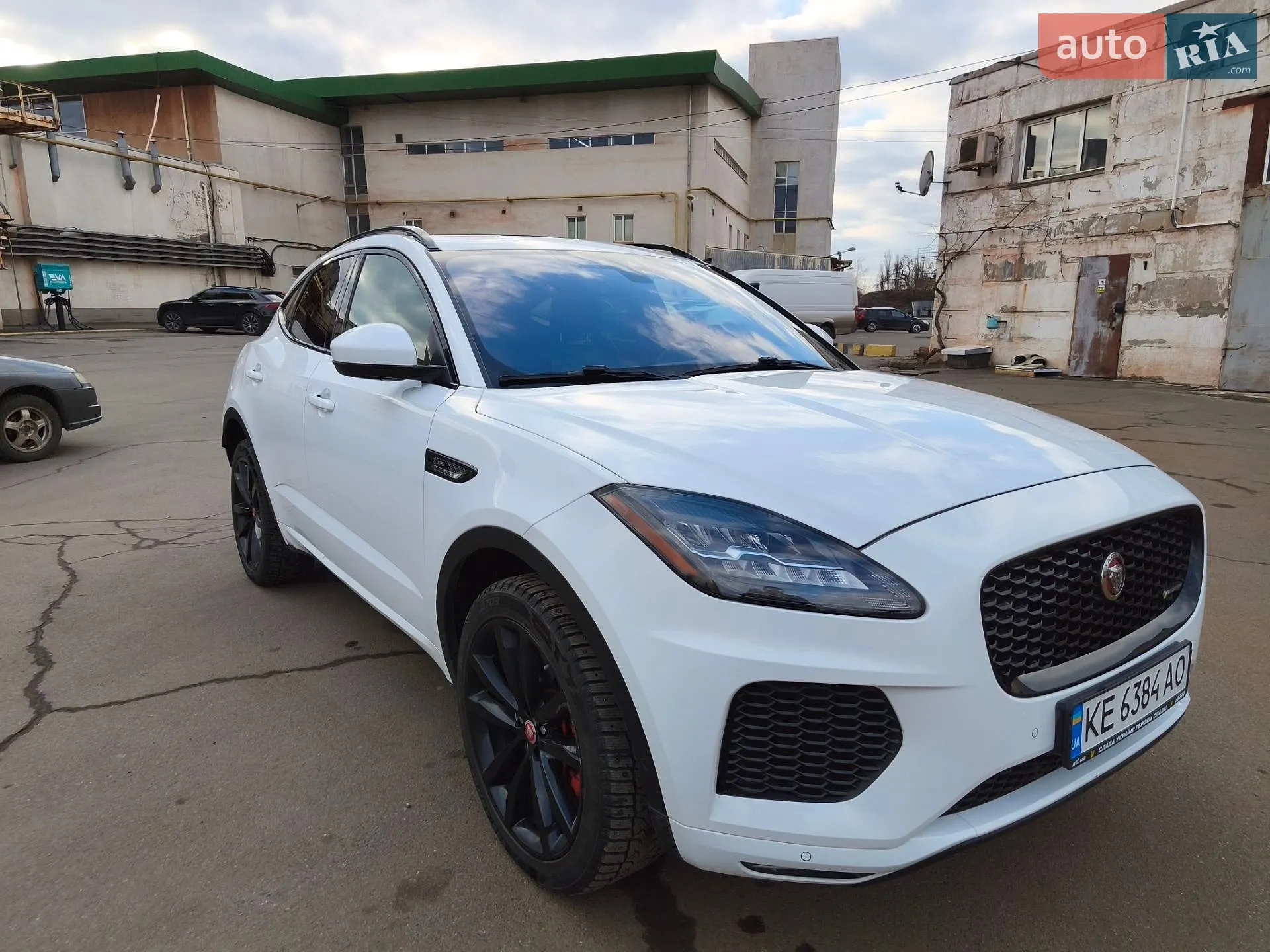 2018 Jaguar E-Pace - мініатюра 2