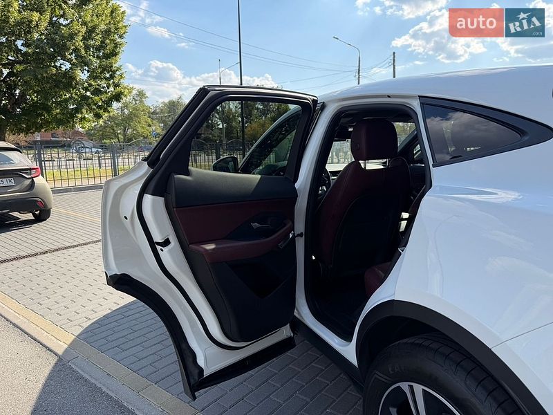 Внедорожник / Кроссовер Jaguar E-Pace 2023 в Харькове