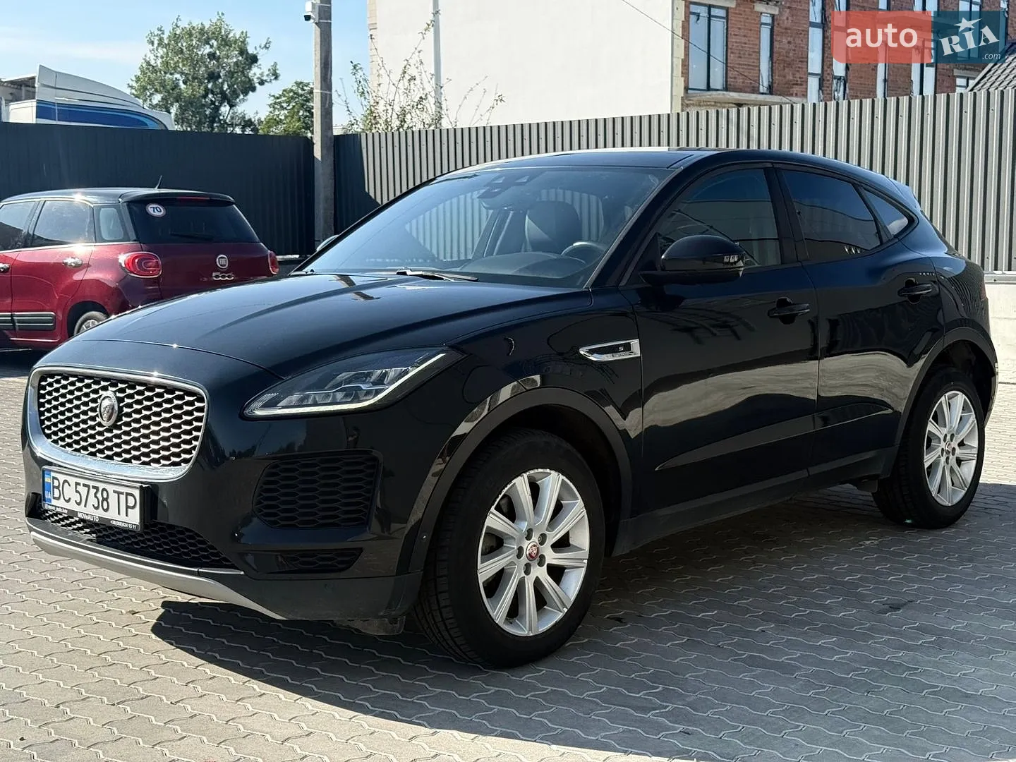 2018 Jaguar E-Pace - мініатюра 3