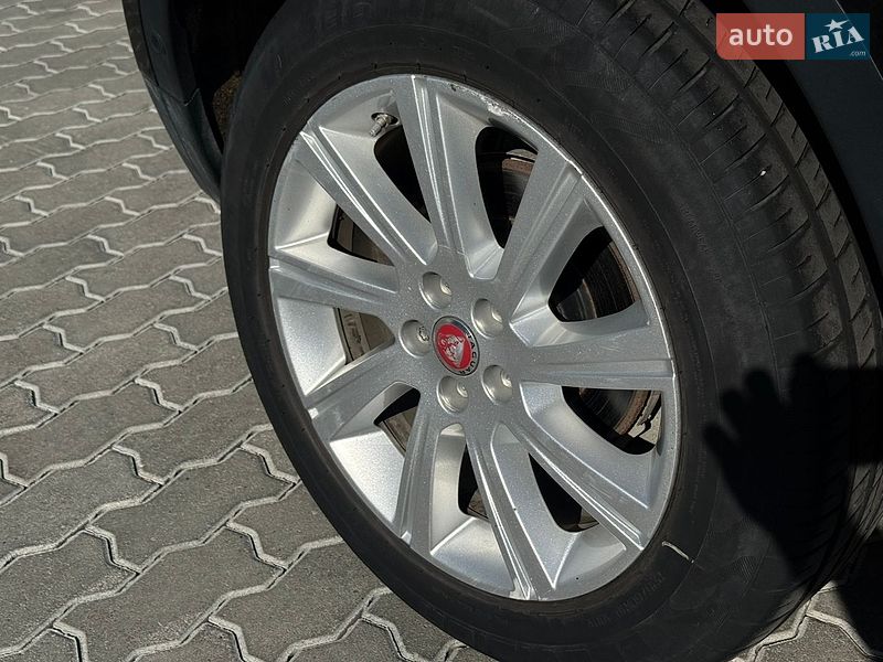 Позашляховик / Кросовер Jaguar E-Pace 2018 в Львові