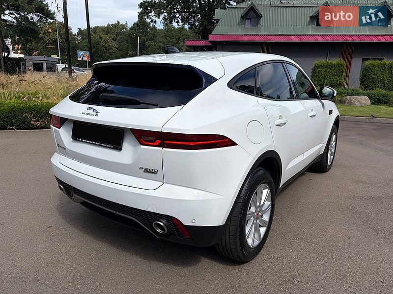 Позашляховик / Кросовер Jaguar E-Pace 2020 в Києві