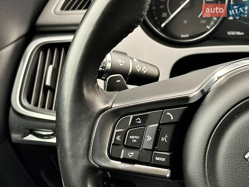 Позашляховик / Кросовер Jaguar E-Pace 2020 в Києві фото 39 Позашляховик / Кросовер Jaguar E-Pace 2020 в Києві
