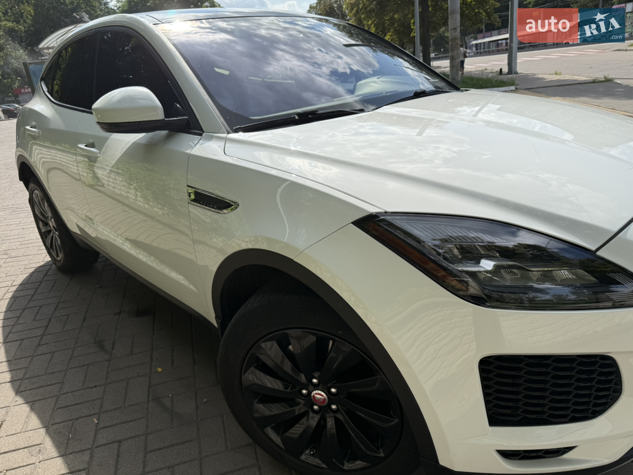 2019 Jaguar E-Pace - мініатюра 35