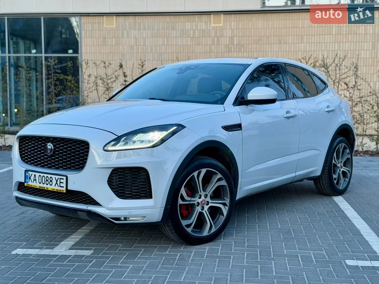 2018 Jaguar E-Pace - мініатюра 26