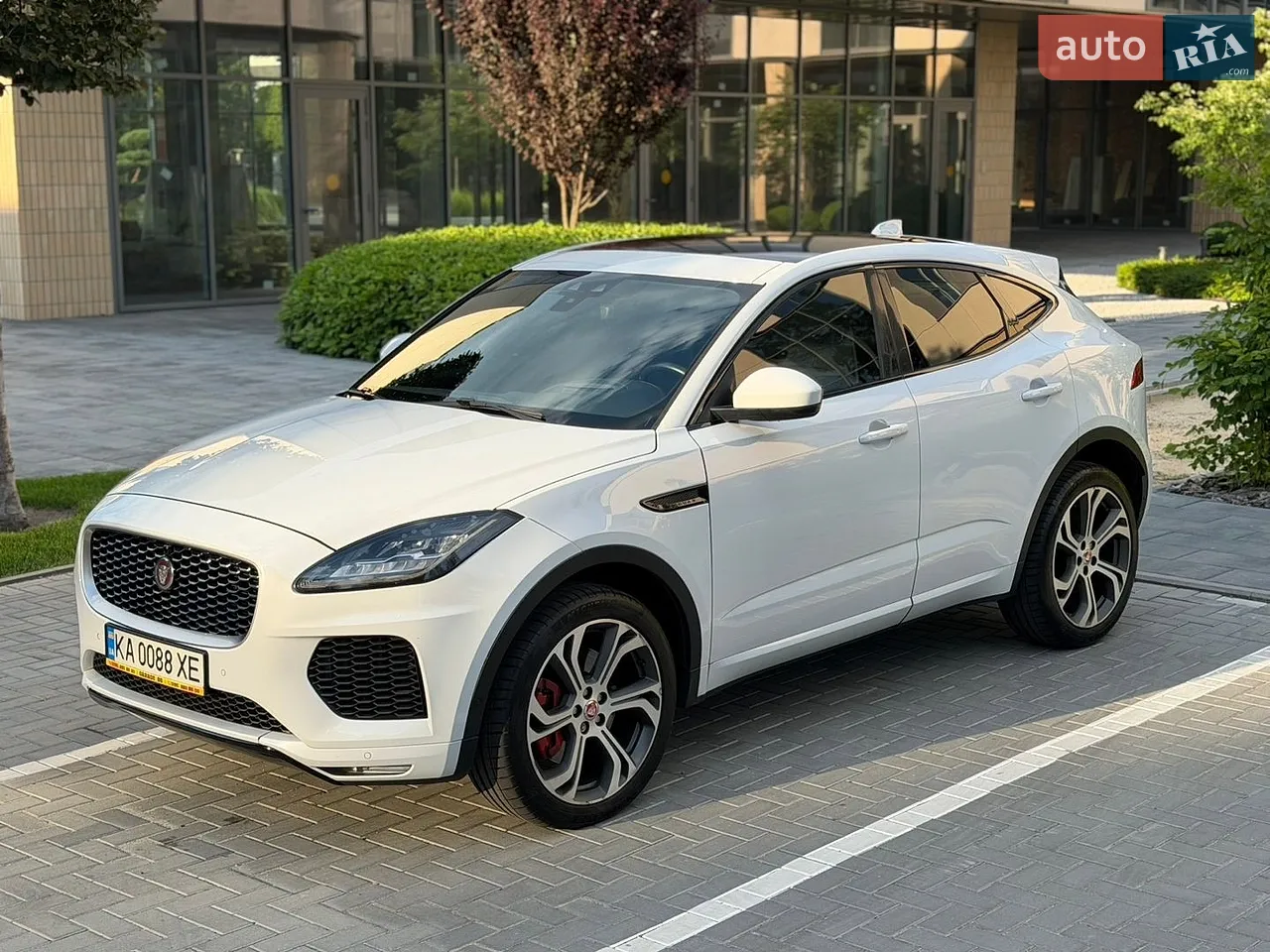 2018 Jaguar E-Pace - мініатюра 28