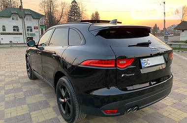 Позашляховик / Кросовер Jaguar F-Pace 2017 в 