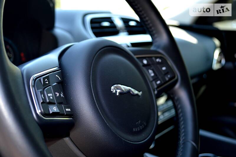 Позашляховик / Кросовер Jaguar F-Pace 2016 в Одесі фото 20 Позашляховик / Кросовер Jaguar F-Pace 2016 в Одесі