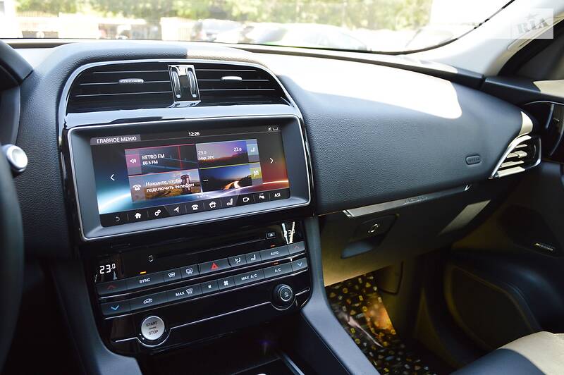 Позашляховик / Кросовер Jaguar F-Pace 2016 в Одесі фото 37 Позашляховик / Кросовер Jaguar F-Pace 2016 в Одесі