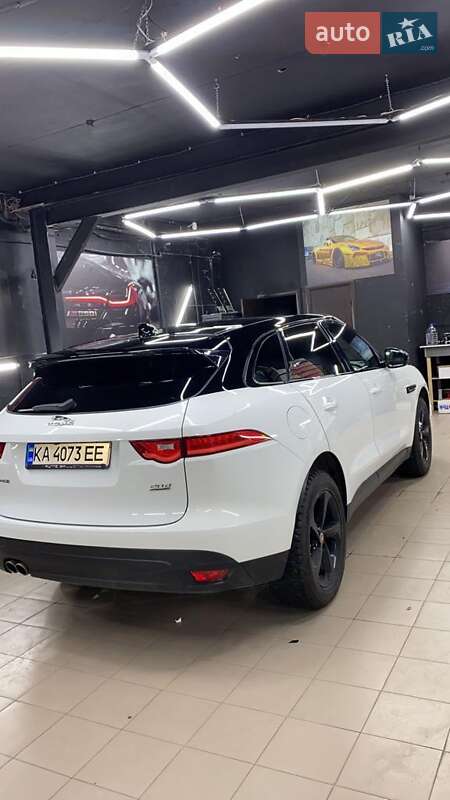 Позашляховик / Кросовер Jaguar F-Pace 2017 в Києві