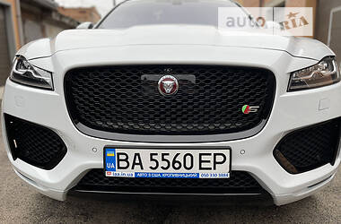 Внедорожник / Кроссовер Jaguar F-Pace 2018 в 