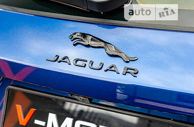 Внедорожник / Кроссовер Jaguar F-Pace 2021 в 