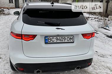 Позашляховик / Кросовер Jaguar F-Pace 2016 в Києві