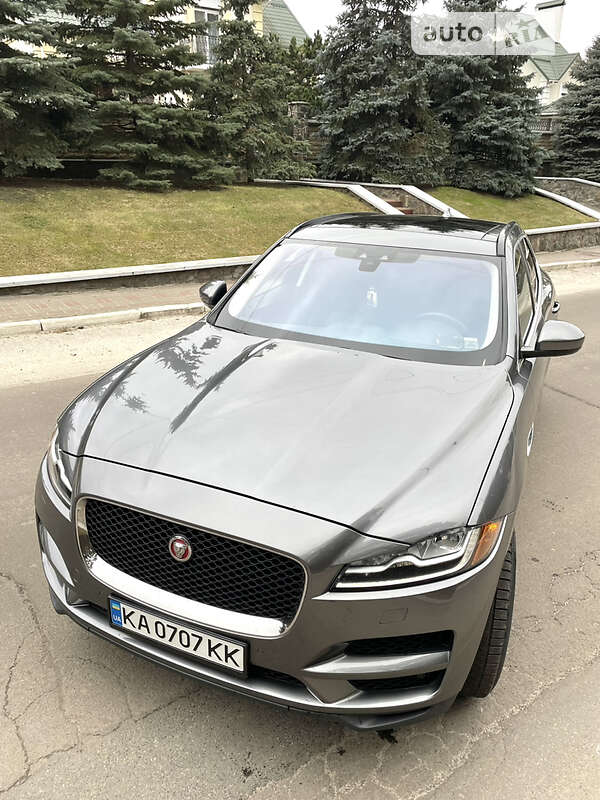 Позашляховик / Кросовер Jaguar F-Pace 2016 в Києві
