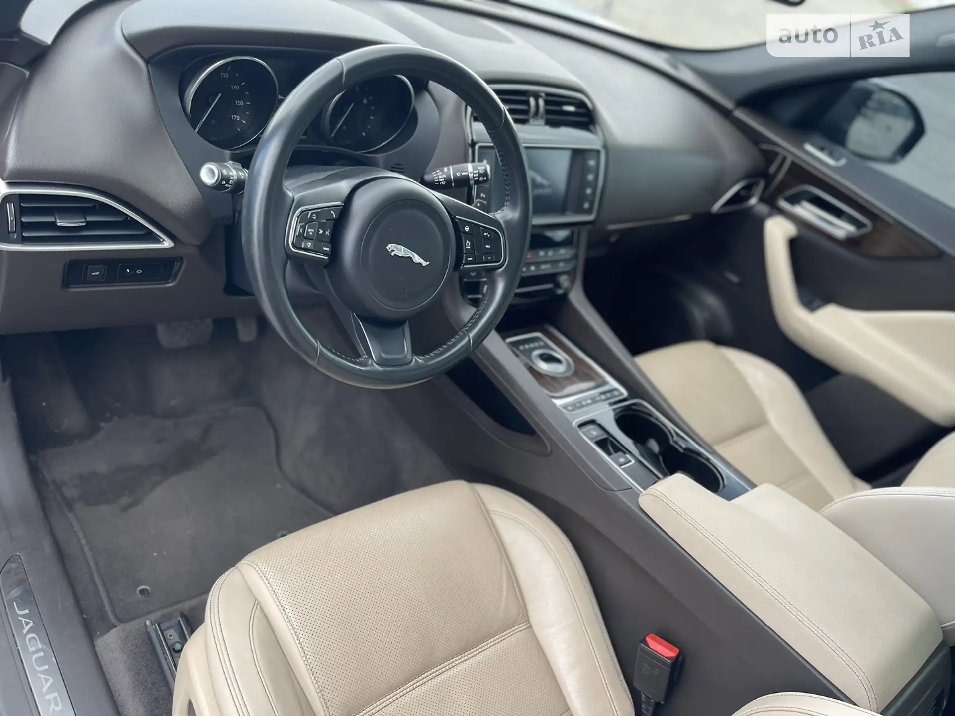 2016 Jaguar F-Pace - мініатюра 8