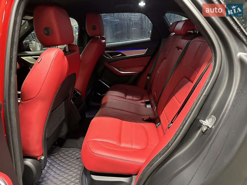 Позашляховик / Кросовер Jaguar F-Pace 2021 в Києві