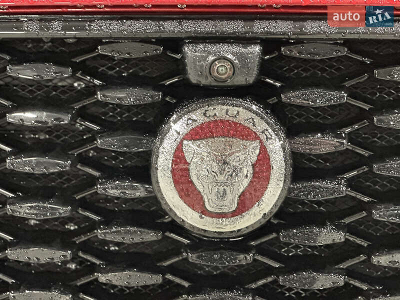 Позашляховик / Кросовер Jaguar F-Pace 2021 в Києві