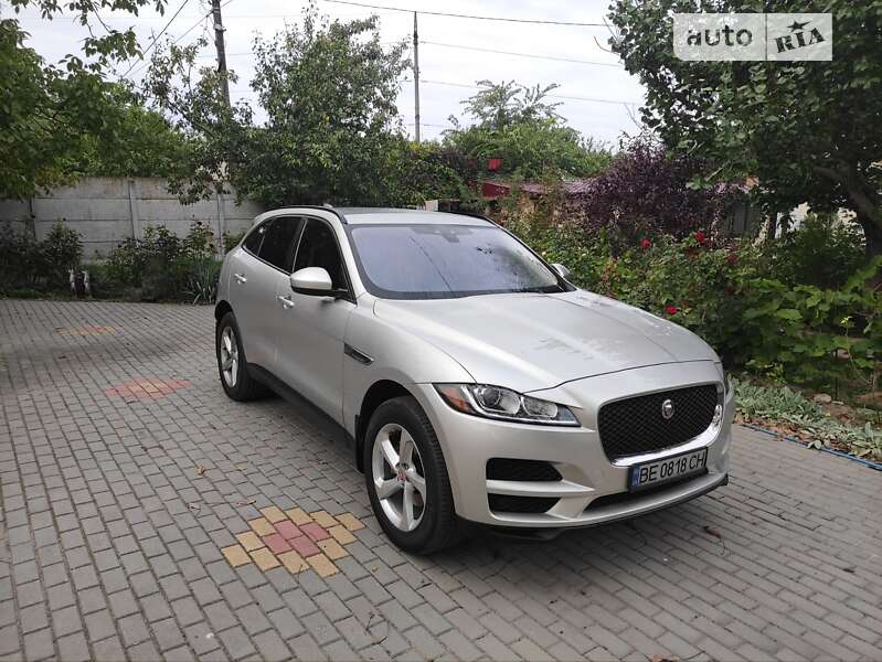 Внедорожник / Кроссовер Jaguar F-Pace 2016 в Николаеве