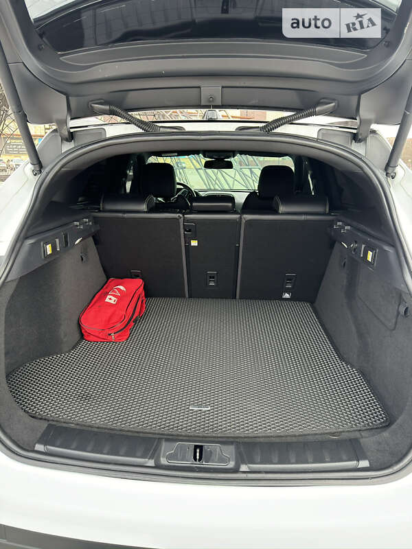 Позашляховик / Кросовер Jaguar F-Pace 2016 в Харкові