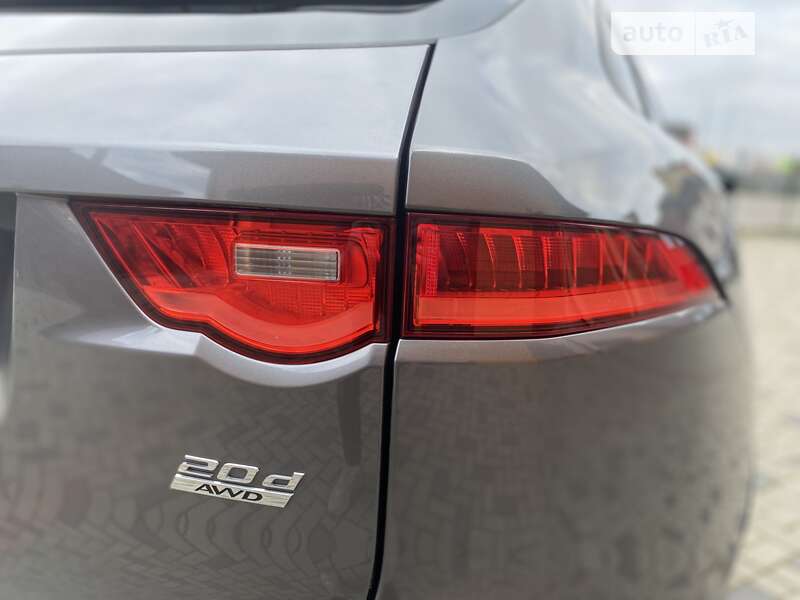 Внедорожник / Кроссовер Jaguar F-Pace 2016 в Ровно