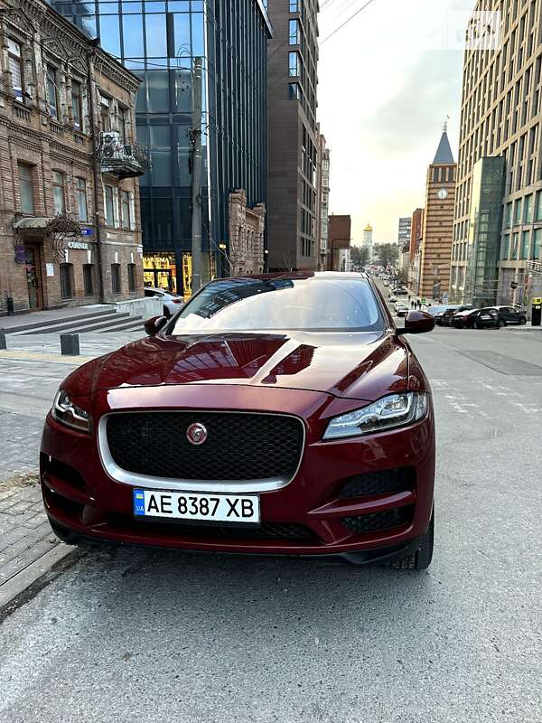 Jaguar F-Pace 2016