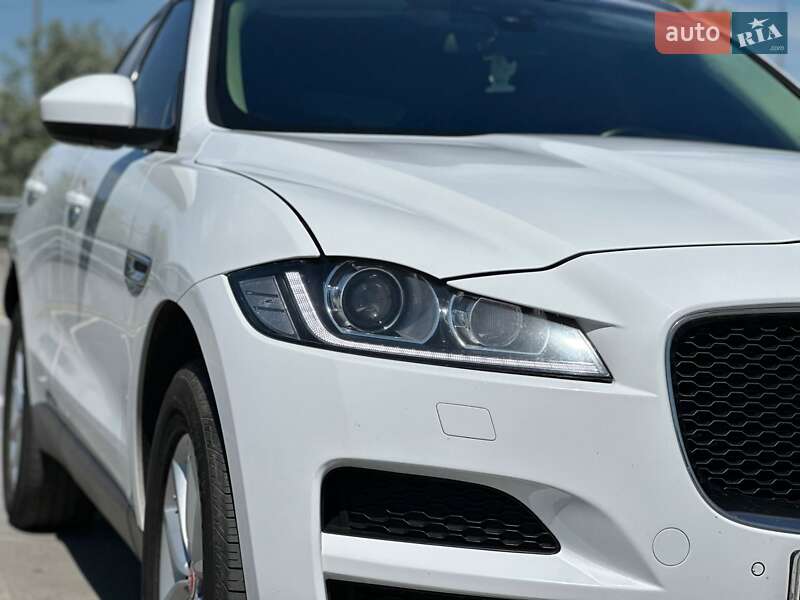 Позашляховик / Кросовер Jaguar F-Pace 2017 в Києві