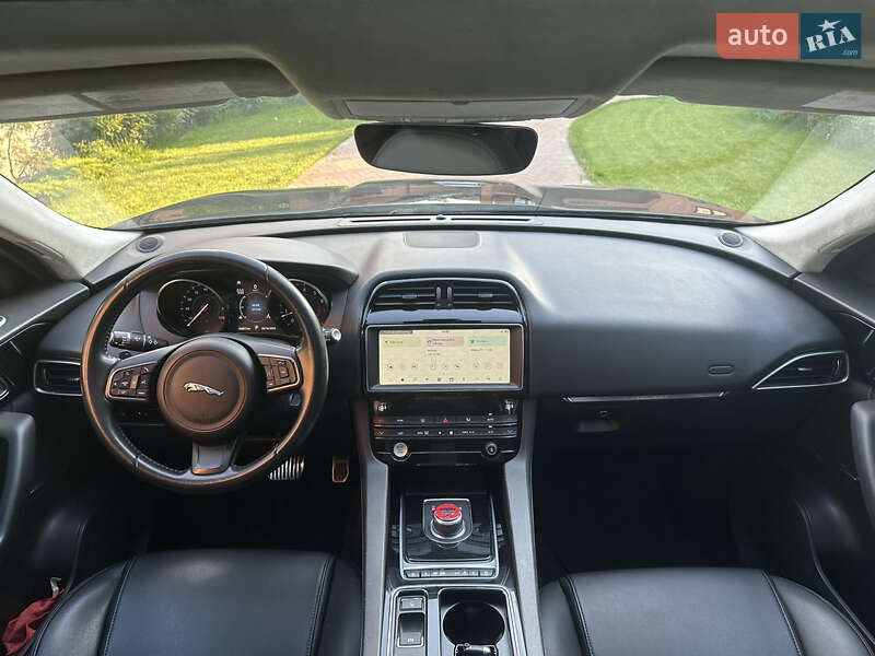 Внедорожник / Кроссовер Jaguar F-Pace 2018 в Киеве