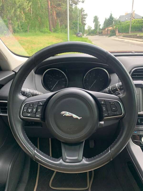 Внедорожник / Кроссовер Jaguar F-Pace 2017 в Киеве