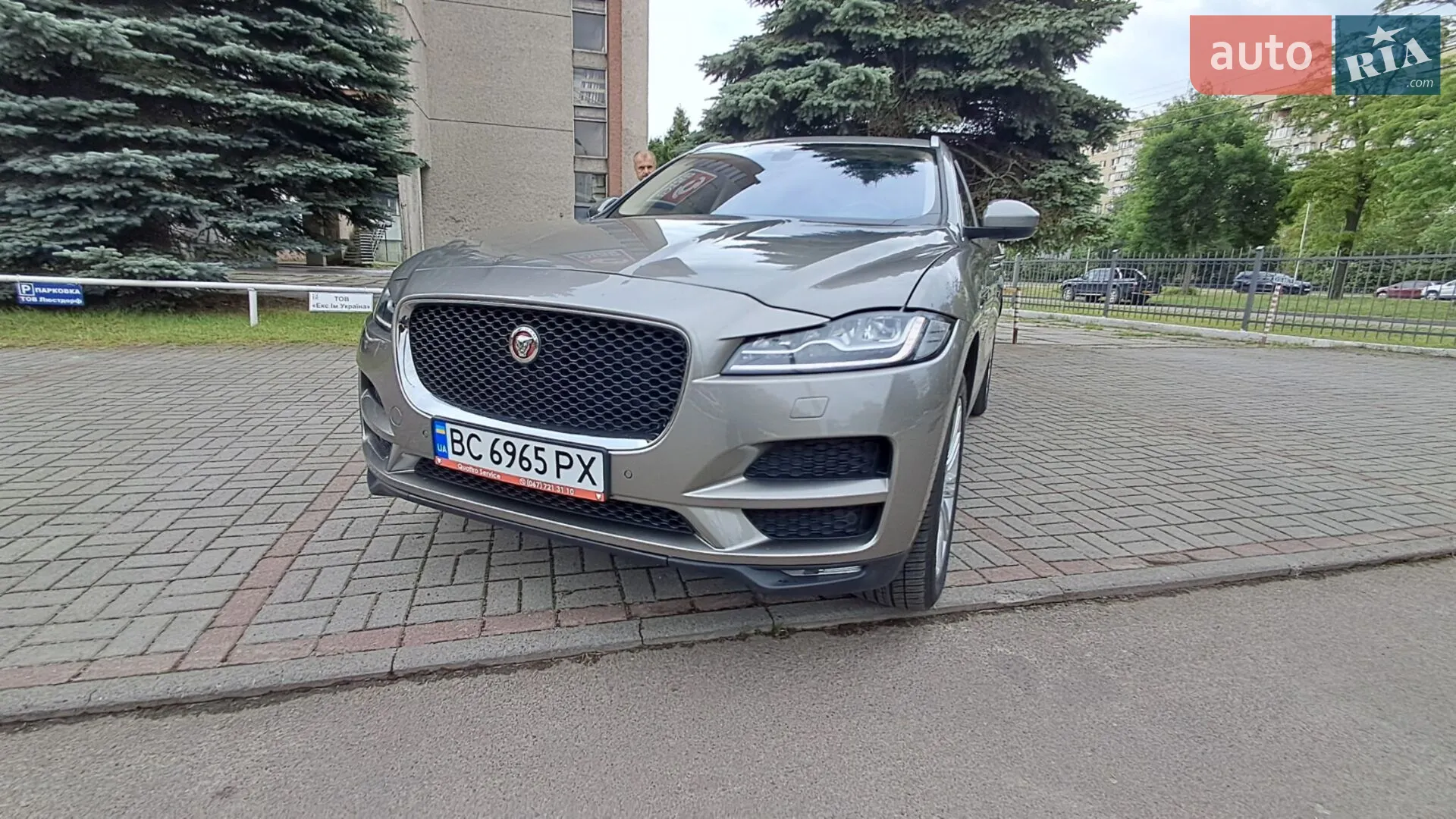 2018 Jaguar F-Pace - мініатюра 2