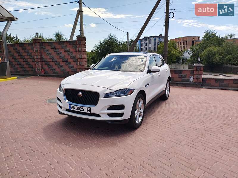 Позашляховик / Кросовер Jaguar F-Pace 2019 в Рівному
