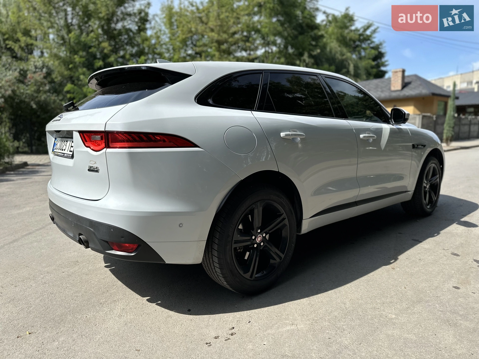 2016 Jaguar F-Pace - мініатюра 13