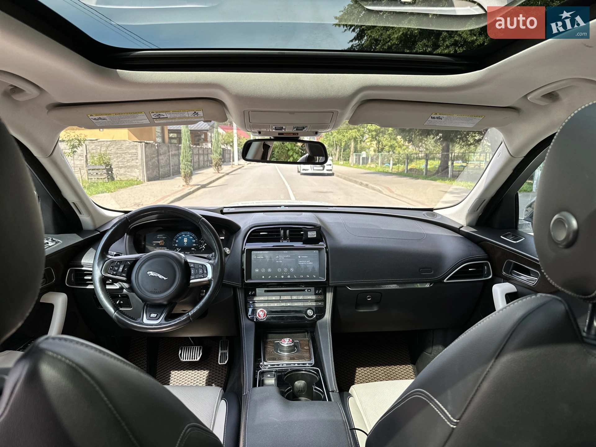 2016 Jaguar F-Pace - мініатюра 26