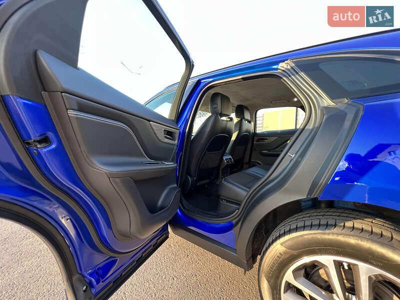Внедорожник / Кроссовер Jaguar F-Pace 2018 в Киеве фото 9 Внедорожник / Кроссовер Jaguar F-Pace 2018 в Киеве