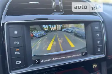 Jaguar F-Pace 2016